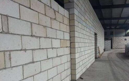 什么是輕質(zhì)磚？輕質(zhì)磚的規(guī)格、優(yōu)點(diǎn)、用途