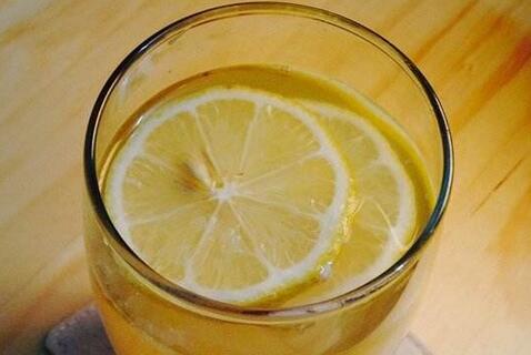 檸檬水的功效與作用？喝檸檬水有什么好處及長期喝檸檬水的壞處？