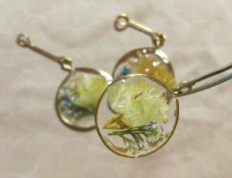 uv滴膠一定要用燈烤嗎？uv膠水的特性